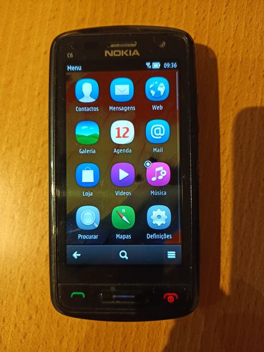 Nokia C6 -01 impecável