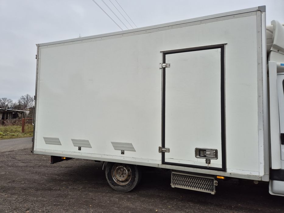 Kontener chłodniczy, chłodnia carrier zabudowa , iveco daily master