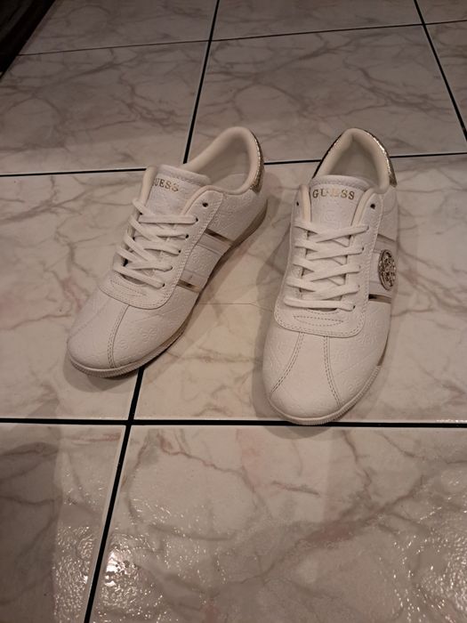 Buty Damskie Guess  kolor biały rozm 41