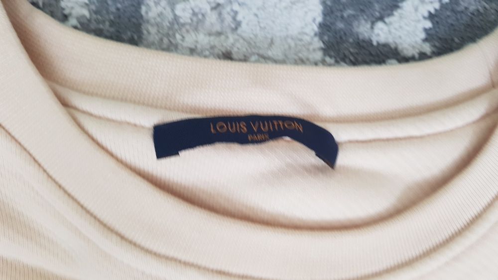 Продам фірмова кофта бомбер LOUIS  VUITTON