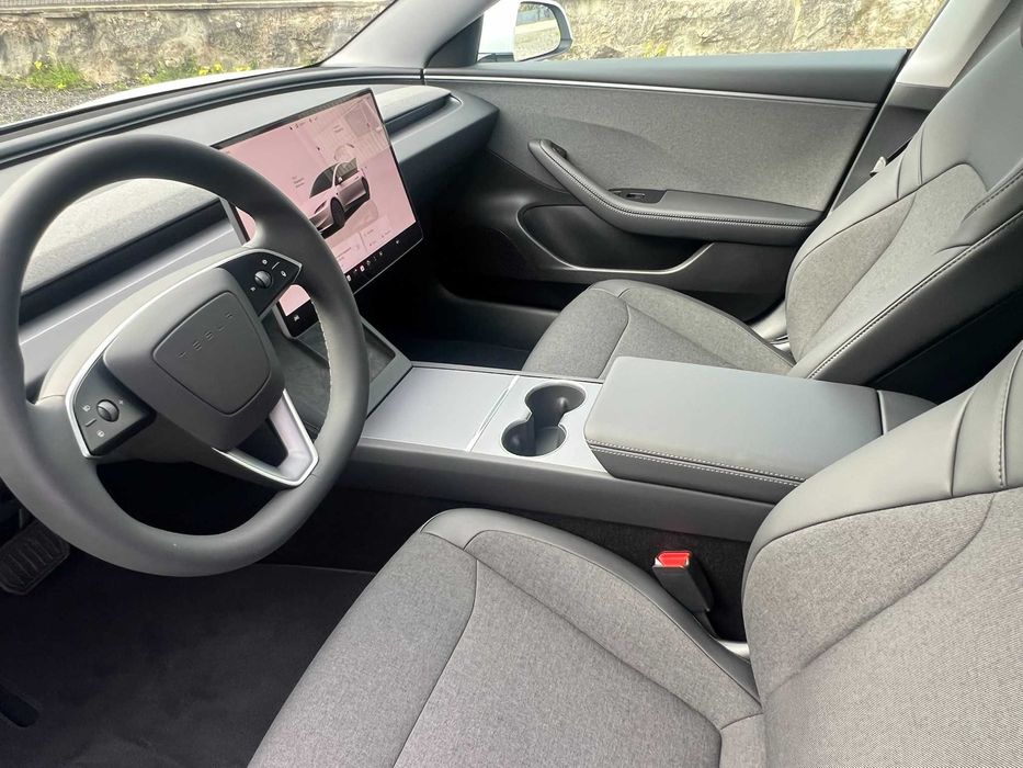 Motorista TVDE - 24h - Tesla Model 3 - 0 KM