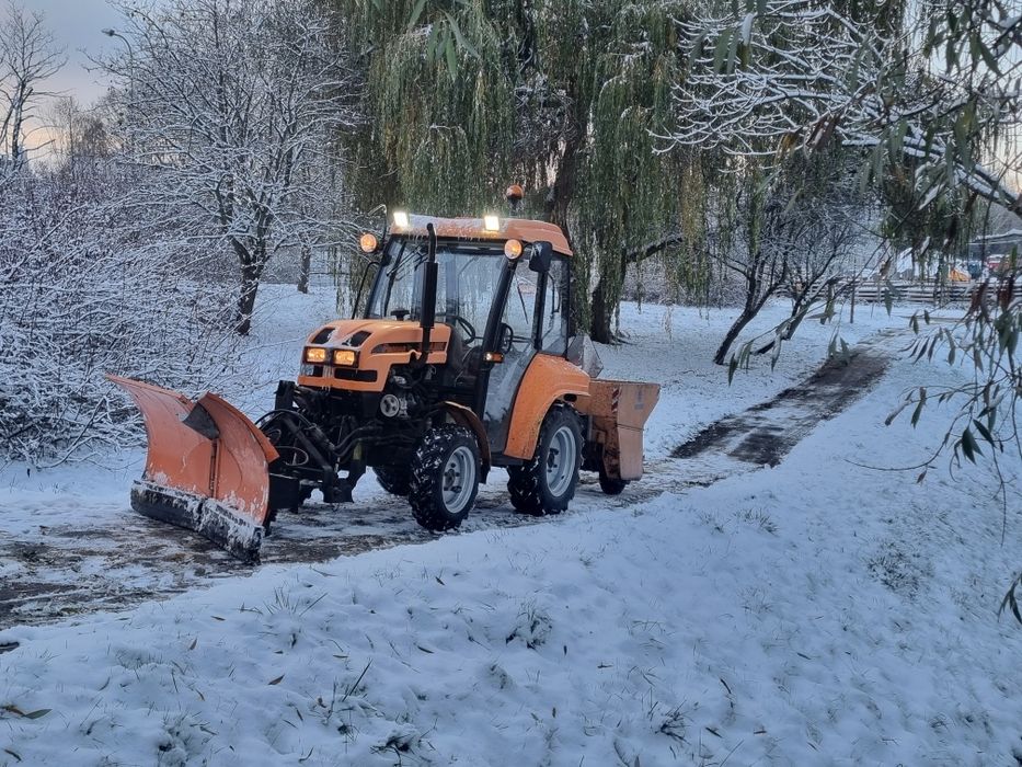 Ciągniki komunalny Pronar MTZ 320 AMK