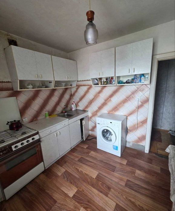 Продаж 4 кімнатної квартири вул Паньківського (район Мазепи )