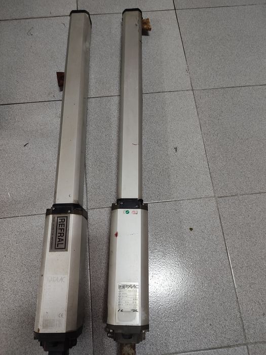 Automatismo de batente de duas folhas FAAC