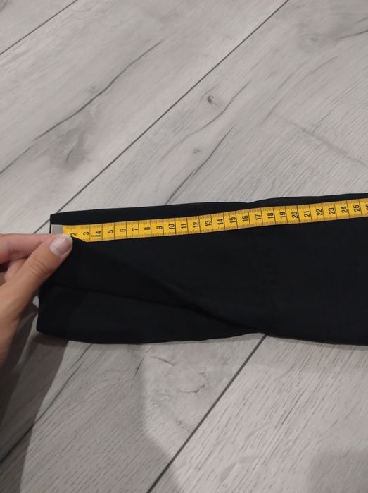 Sukienka luźna czarna falbanki długi rękaw kokardka piękna