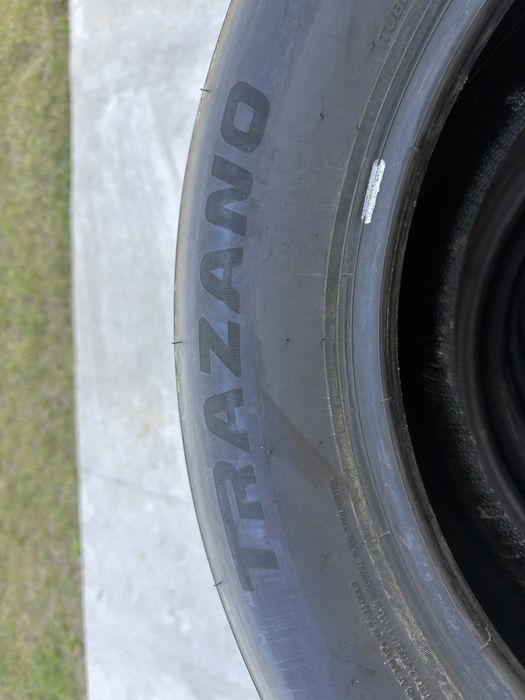 Komplet opon 235/60R18