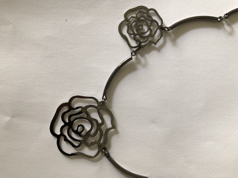 Naszyjnik z kwiatami