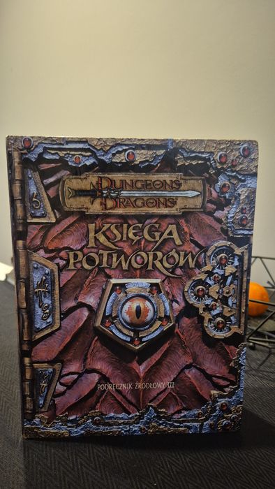 Ksiga Potworw Dungeons & Dragons Podrcznik rdowy III Krakw Prdnik  Czerwony  OLX.pl