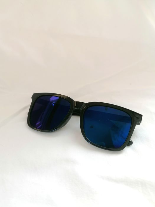 Óculos de Sol Retangulares de Lentes Azuis