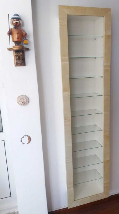 Vitrine IKEA BERTBY Armário de parede