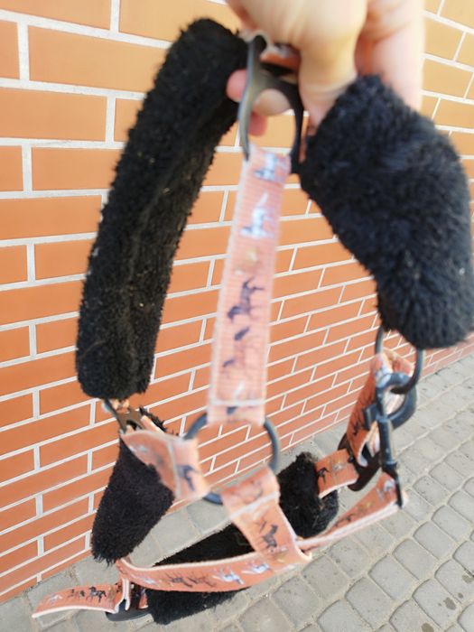 Kantar z futerkiem pony