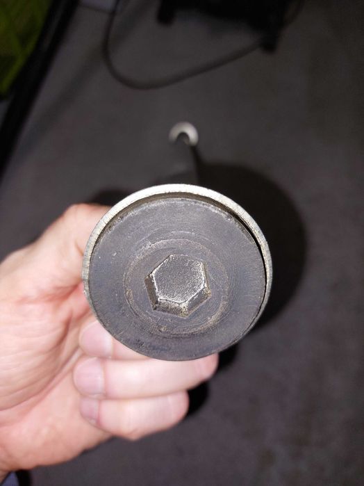 Drążek do podciągania rozporowy z decathlonu 70cm