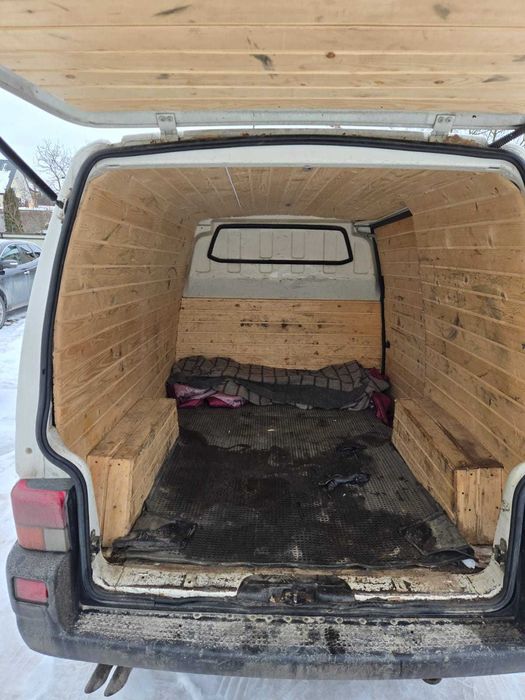 VOLKSWGEN Transporter  T4