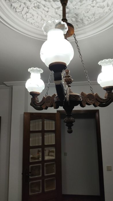 Candeeiro madeira trabalhada