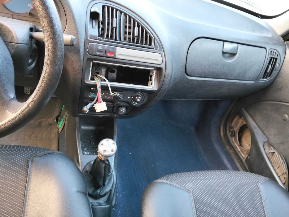Citroen Saxo para troca