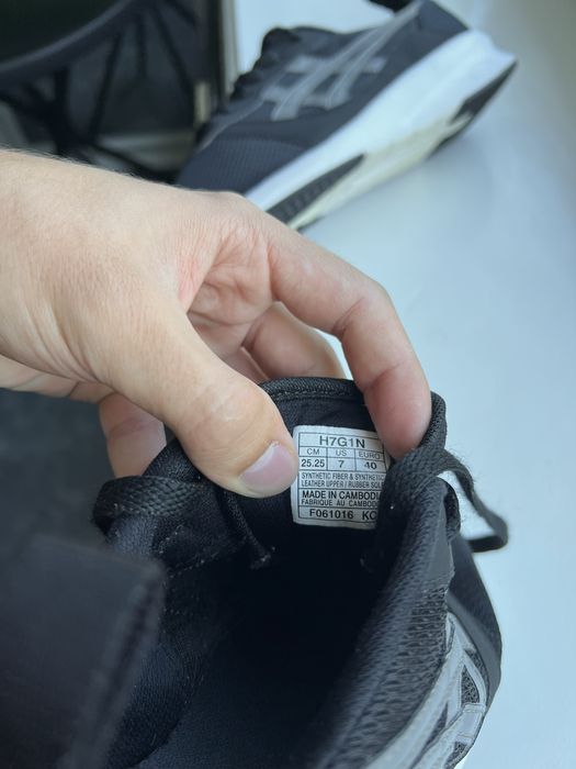 Оригінал!Кросівки ASICS Lyte-Jogger.  Розмір 40 (25,25 см)