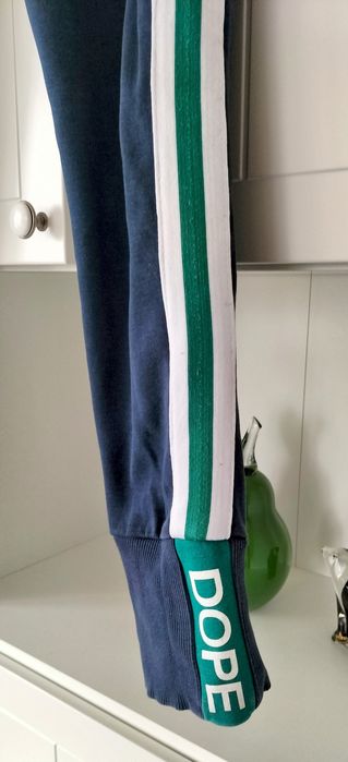 Reserved elastyczne joggery z lampasami dresy spodnie 158 164