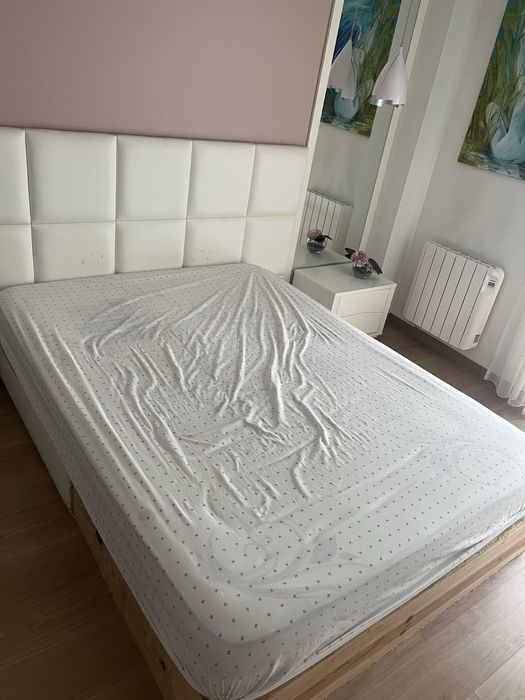 Cama Sommier com arrumaçao e colchão