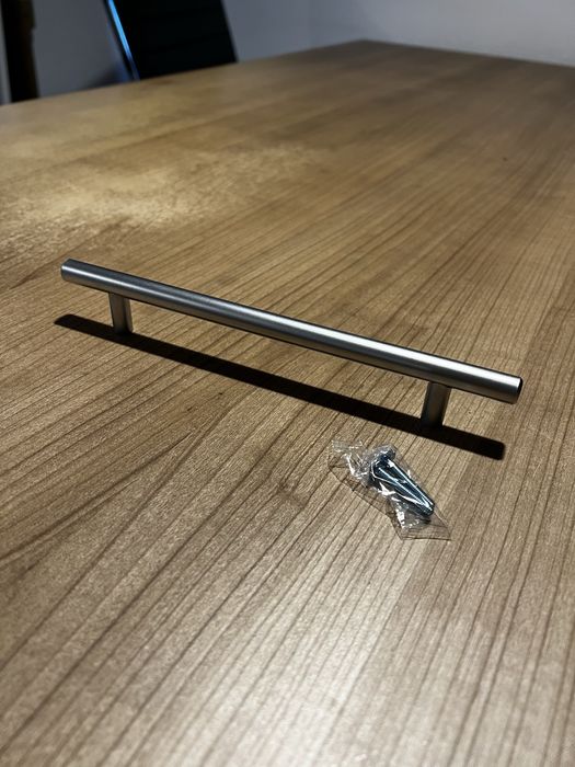 Uchwyt meblowy metalowy reling satyna