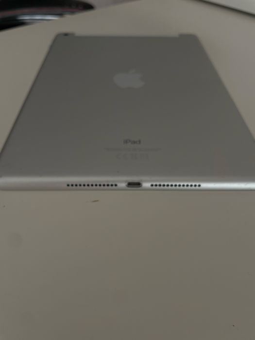 Ipad sexta geração (32G)