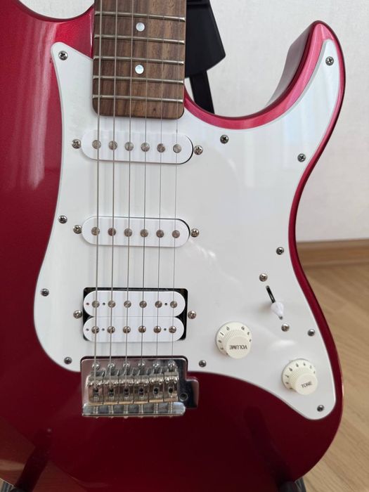 Електро гітара Yamaha Pacifica 012