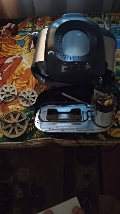 Продаю хлебопечку Moulenex разобранном виде.В рабочем состоянии