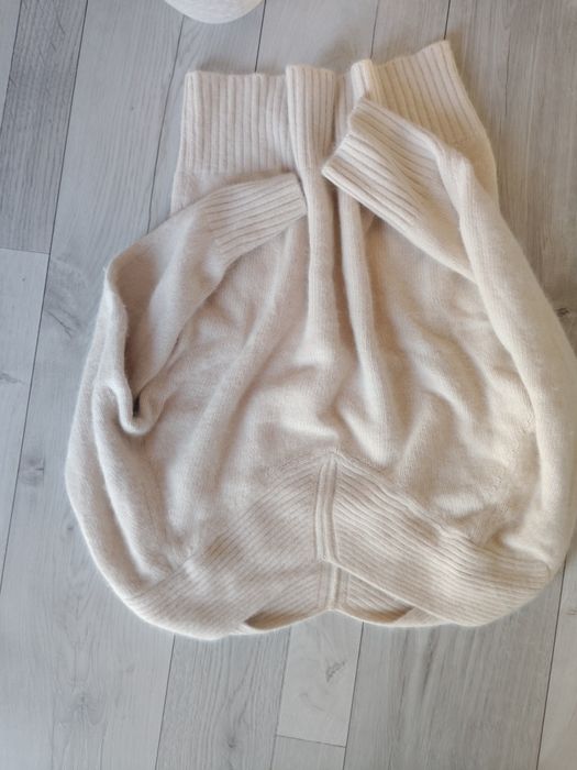 Christian Berg sweter angora