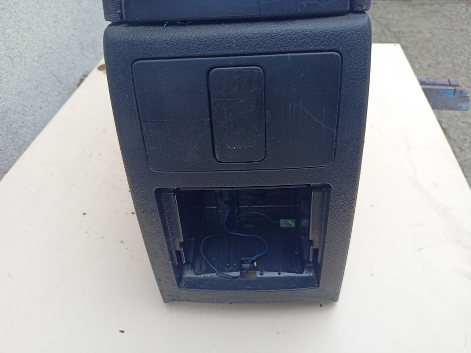 Podłokietnik VW passat B5 Lift