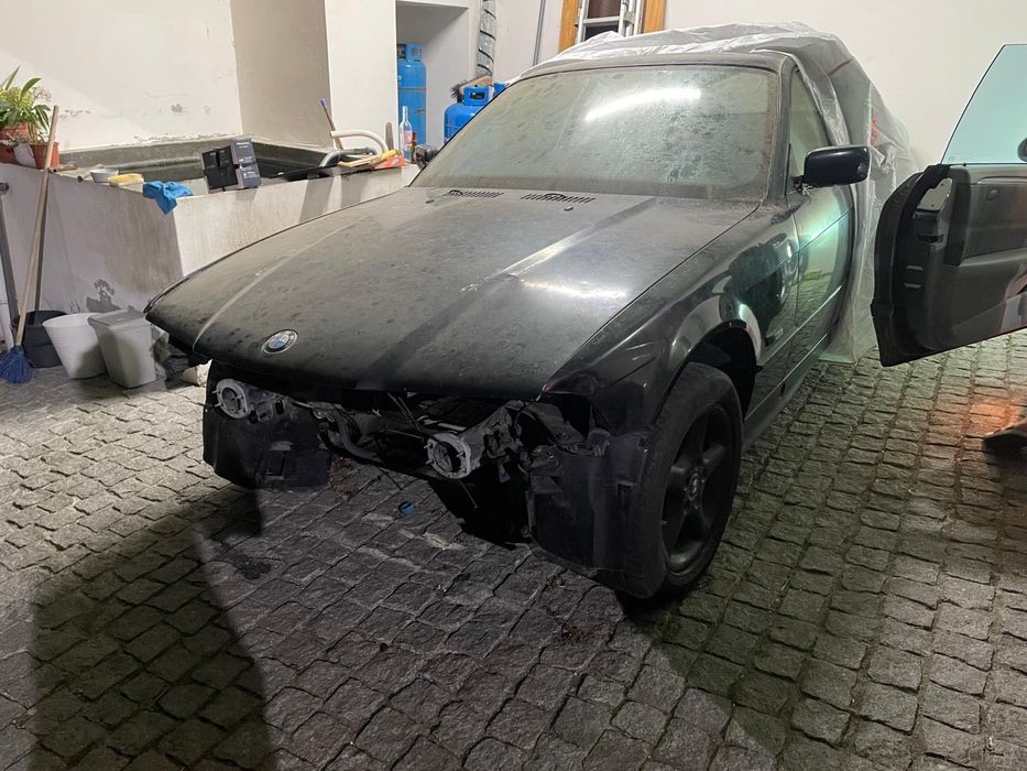 BMW 320i coupe e36