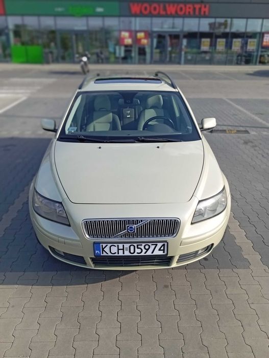 Sprzedam Volvo V50. Benzyna 1.8.