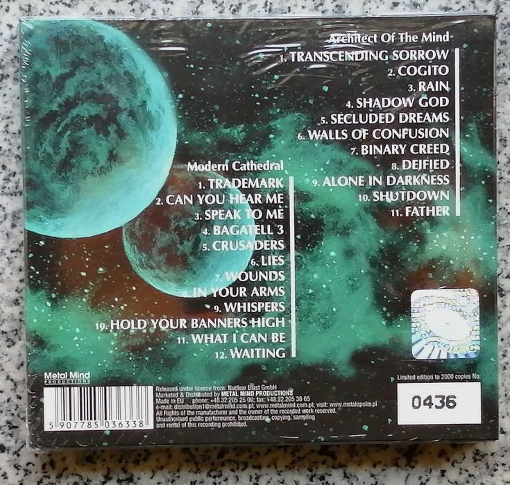 cds de In Solitude e Hollow