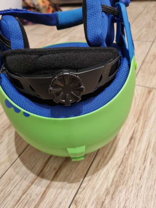 Kask na narty regulowany + gratis 2 kominiarki