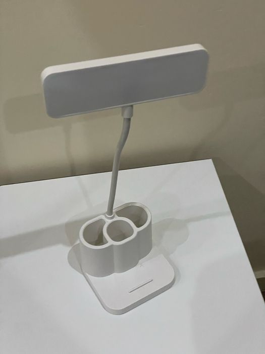 Vendo candeeiro portatil com ligacão USB
