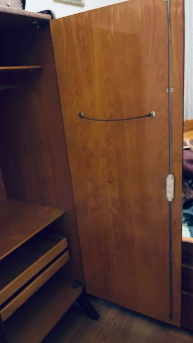 Чехословацька шафа з дзеркалом, 168×120×50 см, вінтаж