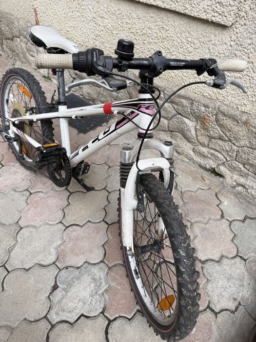 Детский велосипед FELT Q20r белый