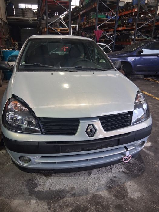 Renault clio para peças
