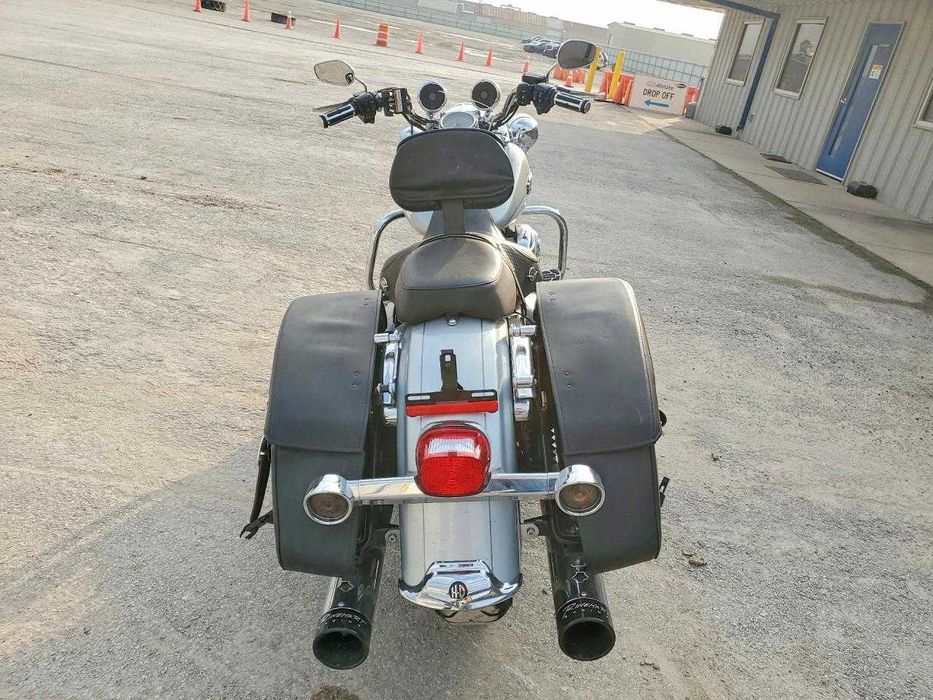 2011 Harley-Davidson FLHRC