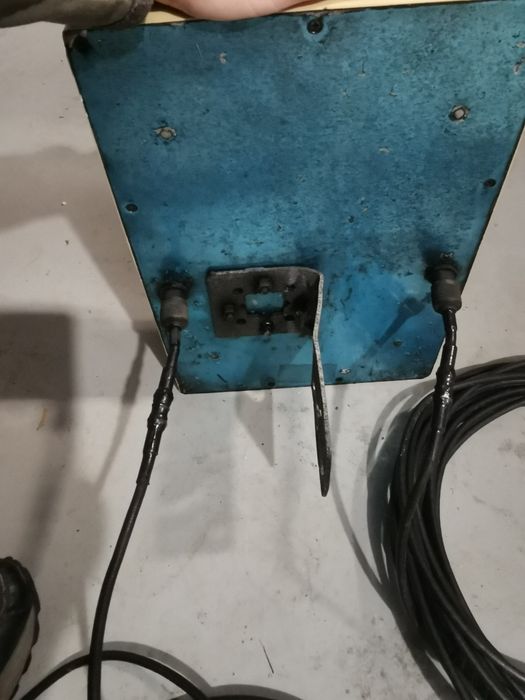 Antena LTE i dwa kable około 10m