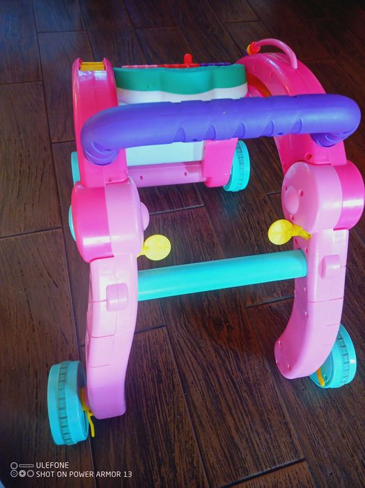 Interaktywny pchacz dla dzieci Little Tikes