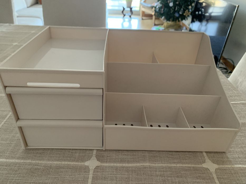 Caixa arrumacao beje - como nova
