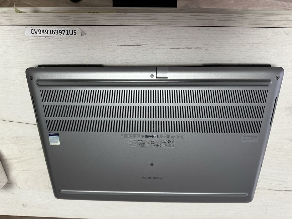 DELL Precision 7550 FHD IPS| i7-10850H|32 DDR4|SSD 512|NVIDIA 4Gb| LTE