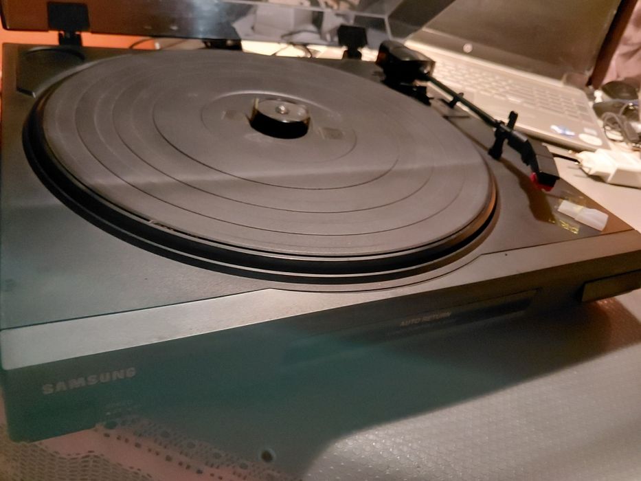 Gira discos samsung impecavel