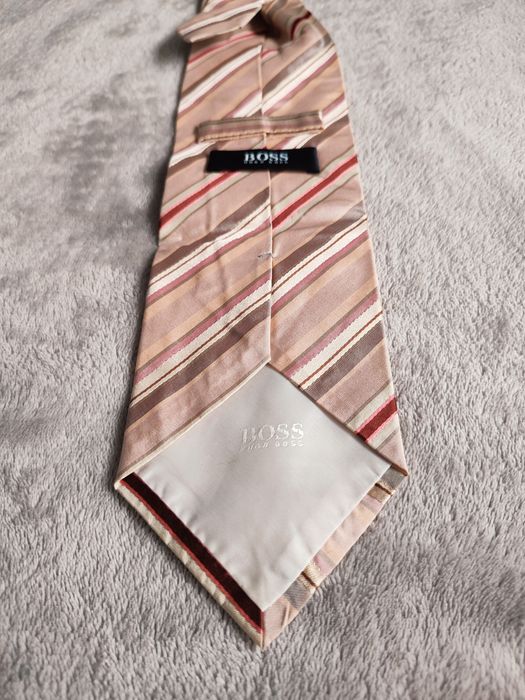 Hugo Boss krawat do garnituru koszuli męski świąteczny