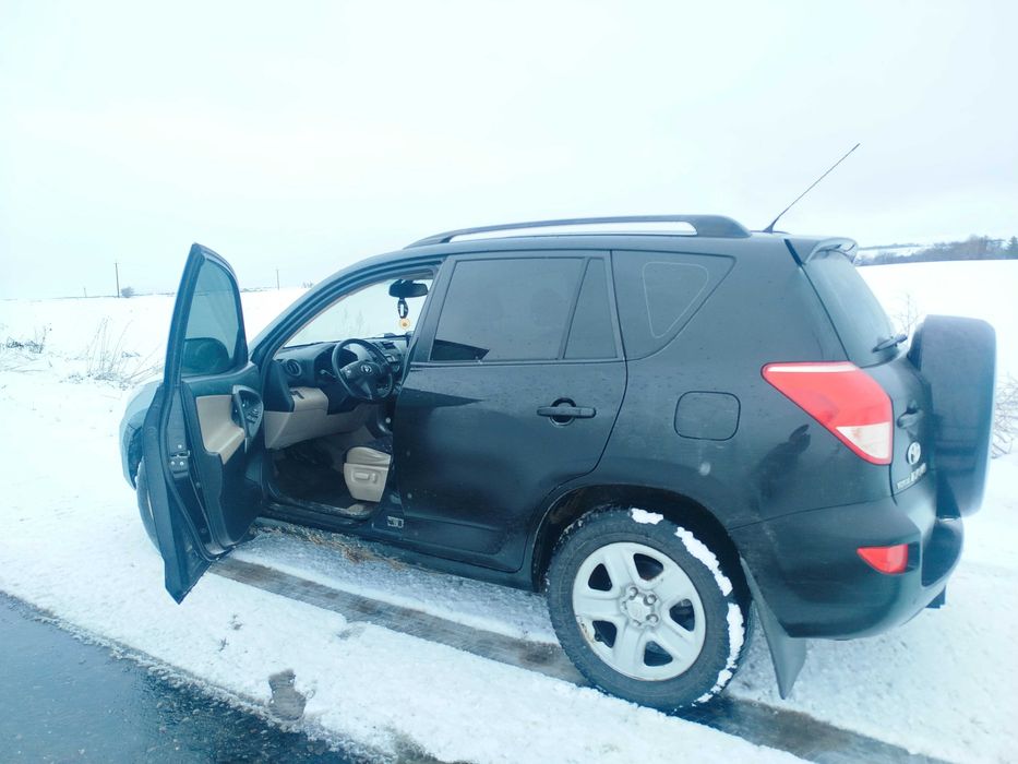 Продам тойота рав 4