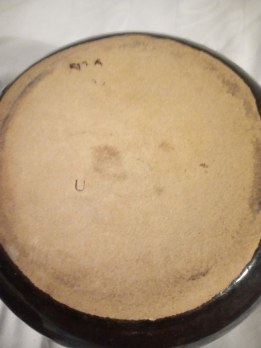 Stare ceramiczne dzbanki