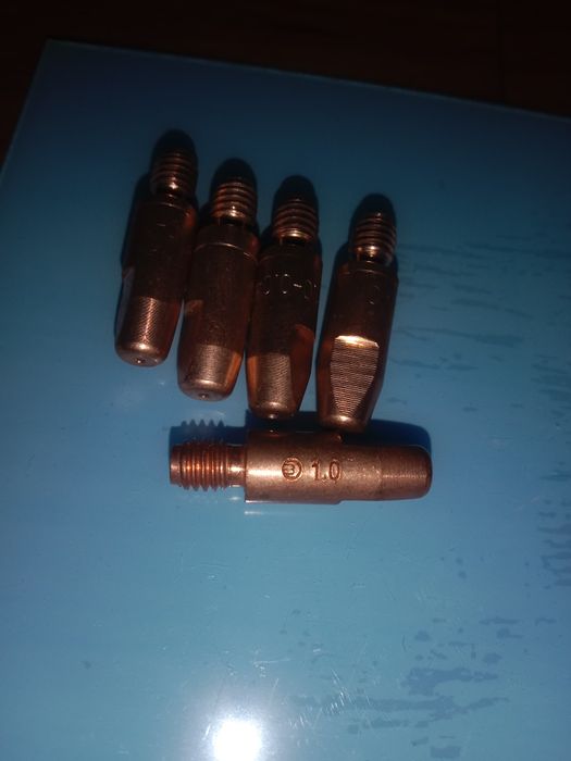 Сварочный комплект,проволка,наконечники.