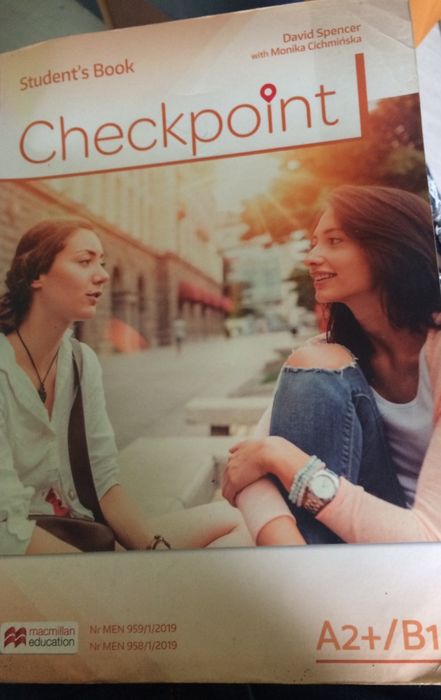 Spzredam podrecznik do J.Angielskiego „Checkpoint A2+/B1”