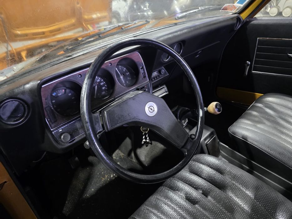 Vendo Opel 1604S  impecável