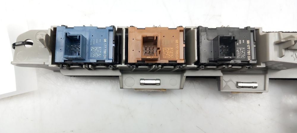 Comando / botão / interruptor vidros frente esquerdo DS DS7 Crossback