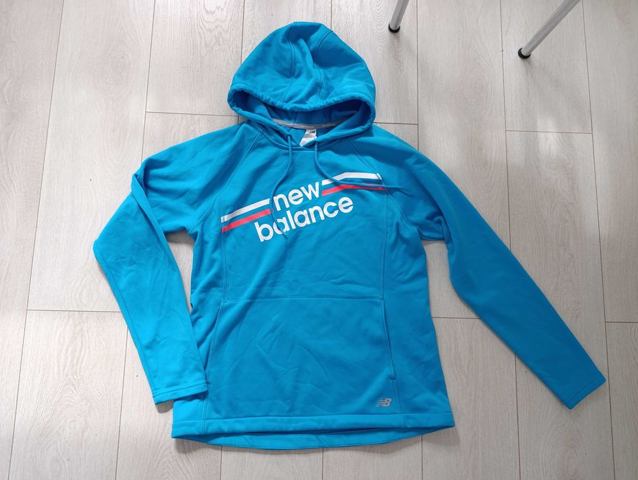 Niebieska bluza z kapturem sportowa new balance L jak nowa